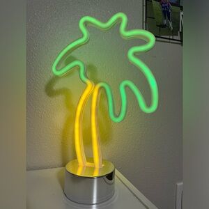 Palmtree Shelf Decor